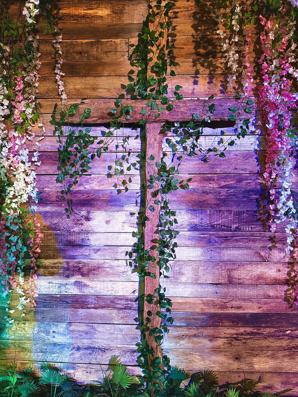 Live-streaming the Crucifixion